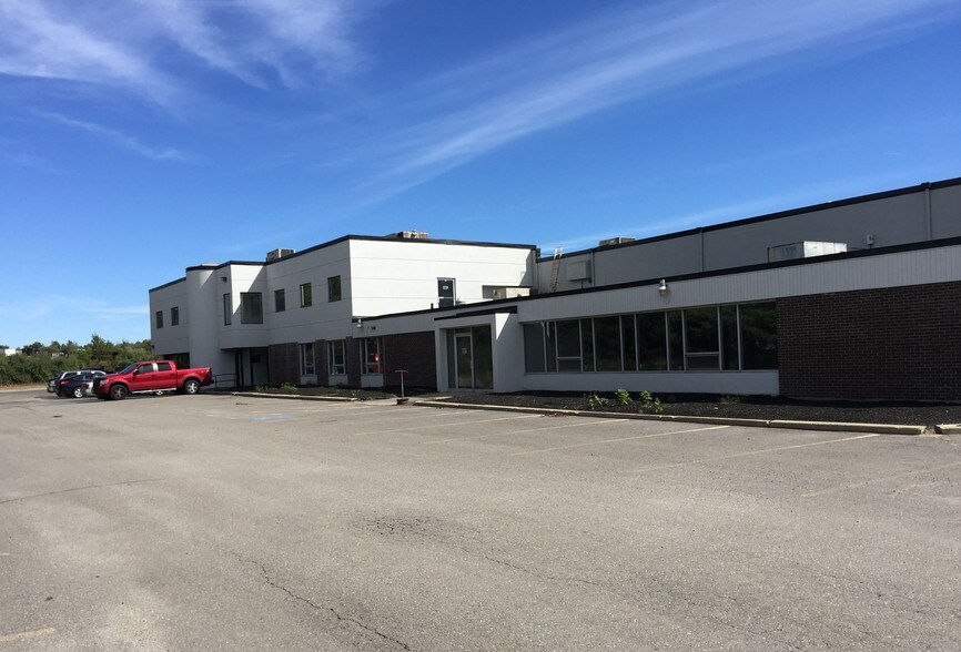 11 Westford Rd, Ayer, MA 01432