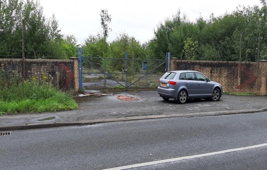 Mostyn Rd, Holywell for sale - Primary Photo - Image 1 of 1