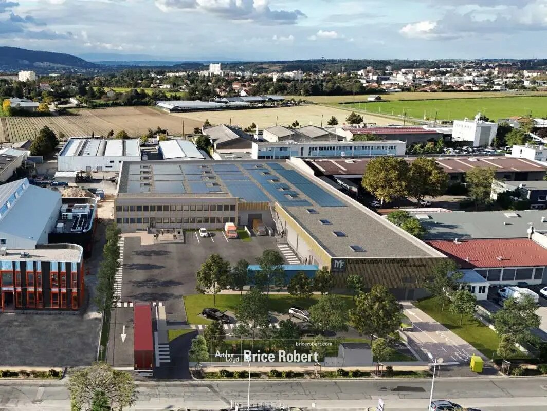 Office in Caluire-et-Cuire for lease Building Photo- Image 1 of 5