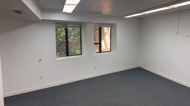 4225 Sw Huber St, Portland, OR for lease - Commercial Listing Video 