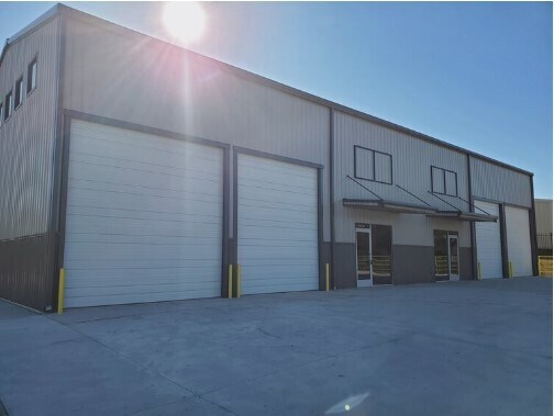 128 W Dickson Ln, Little Elm, TX for sale - Building Photo - Image 1 of 1