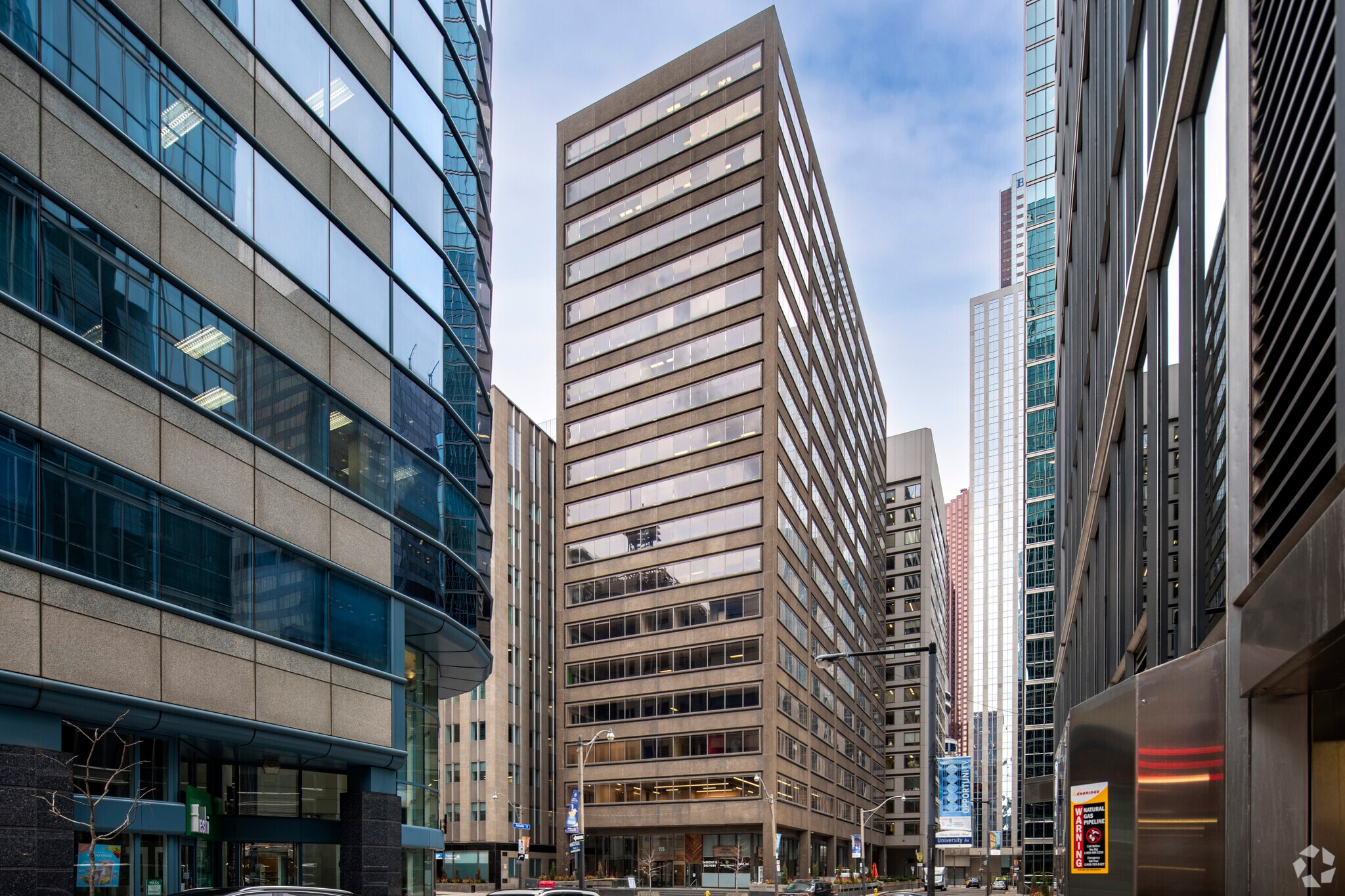 155 University Ave, Toronto, ON for lease Building Photo- Image 1 of 6