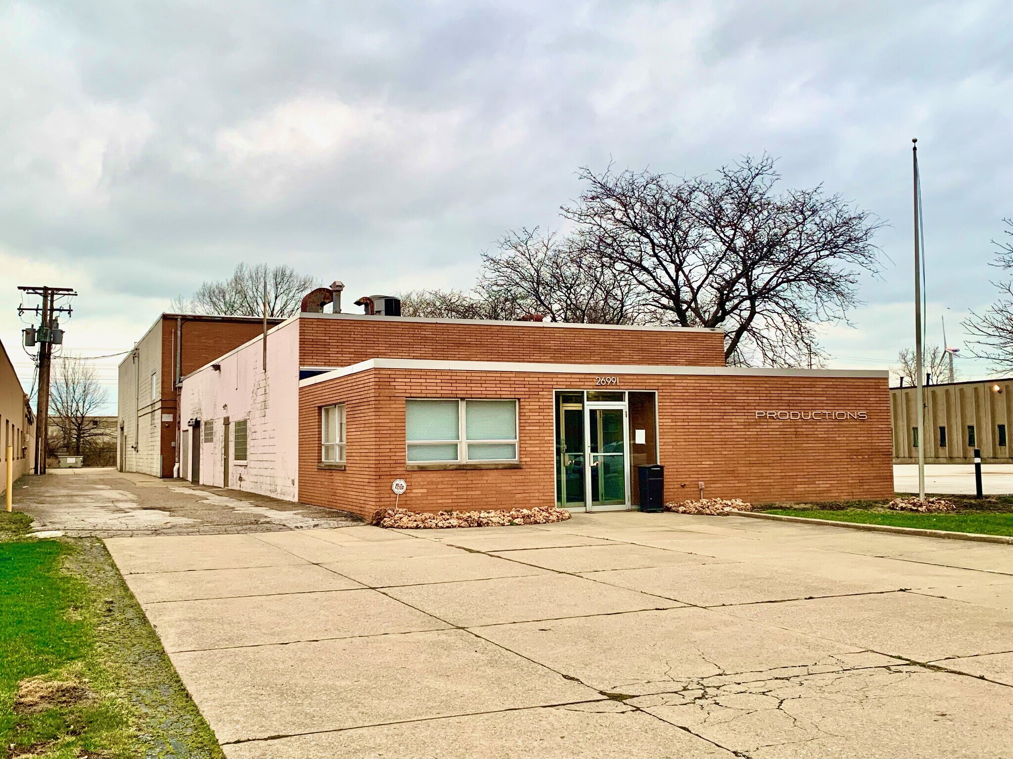 26991 Tungsten Rd, Euclid, OH for sale Building Photo- Image 1 of 1