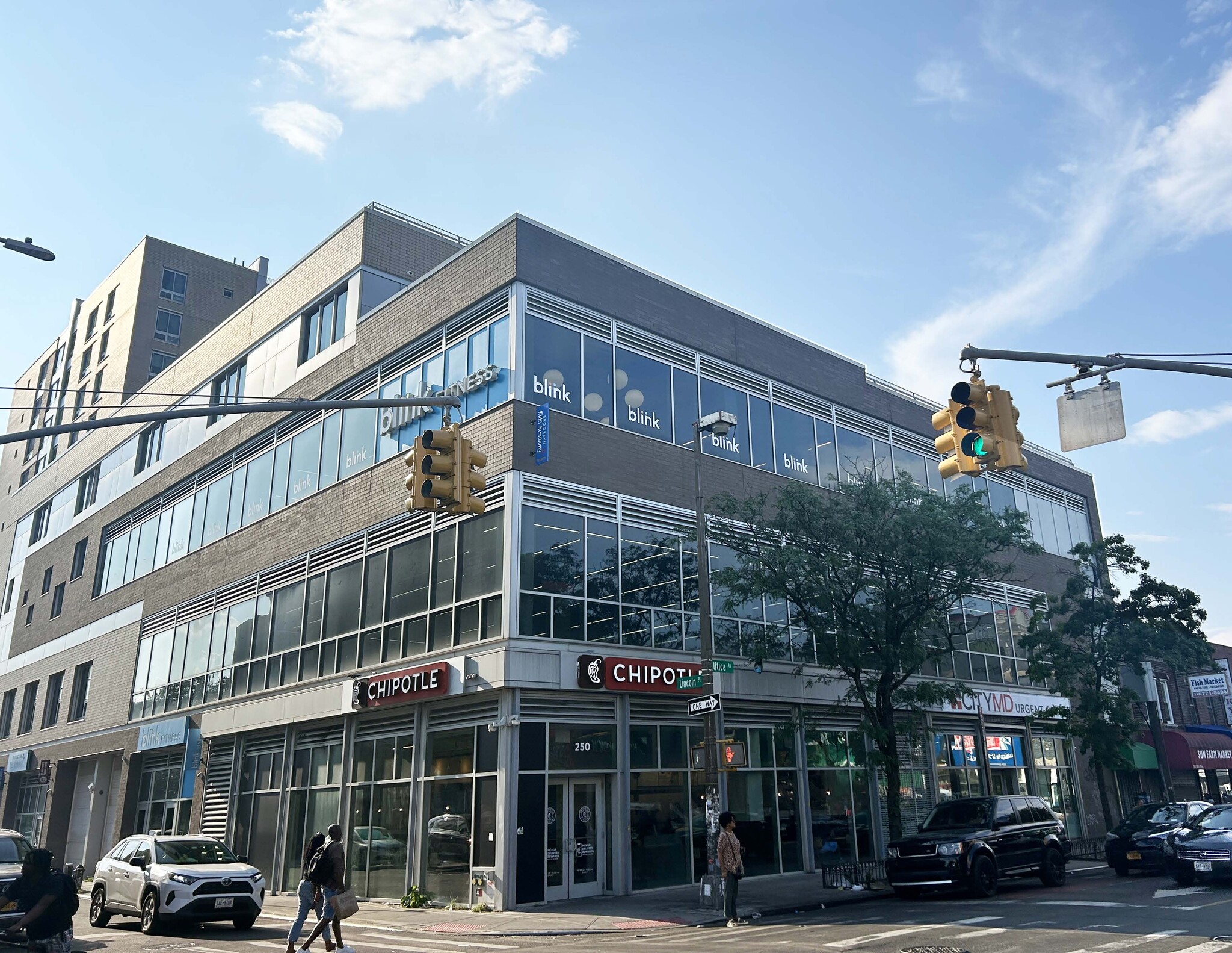 250 Utica Ave, Brooklyn, NY for lease Building Photo- Image 1 of 3