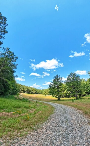 202 Salem Church Miller Rd, Gray, GA for sale - Building Photo - Image 2 of 7