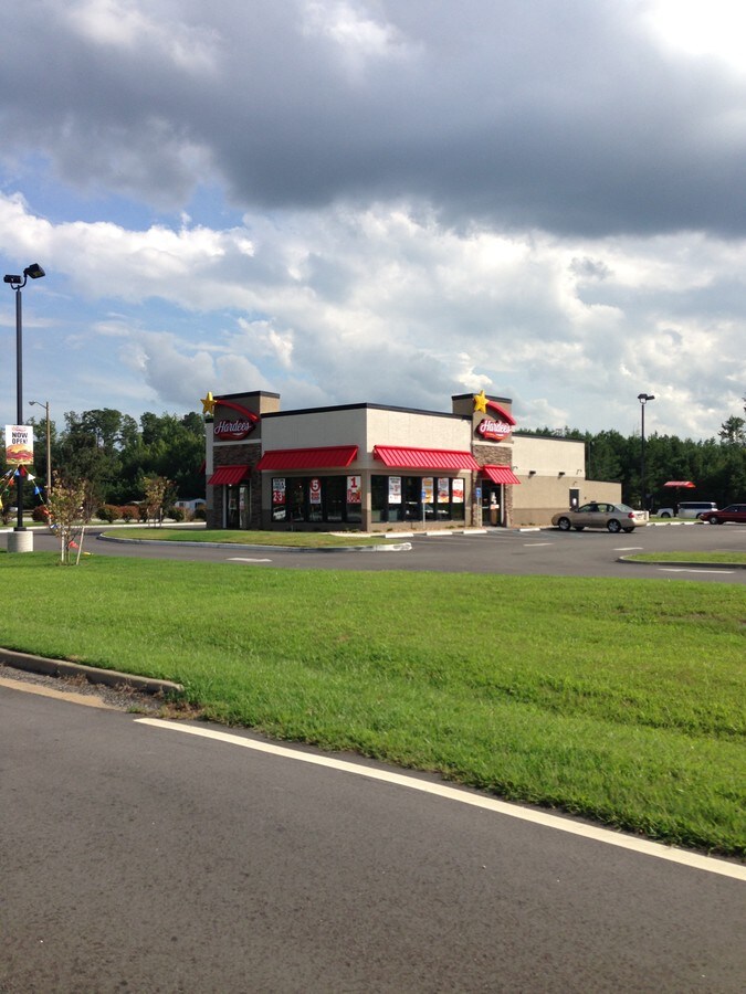 28344 Southampton Pky, Courtland, VA 23837 Courtland Commons