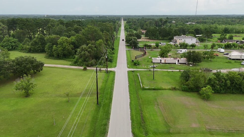 2620 Huffman Eastgate Rd, Huffman, TX for sale - Commercial Listing Video - Image 2 of 5