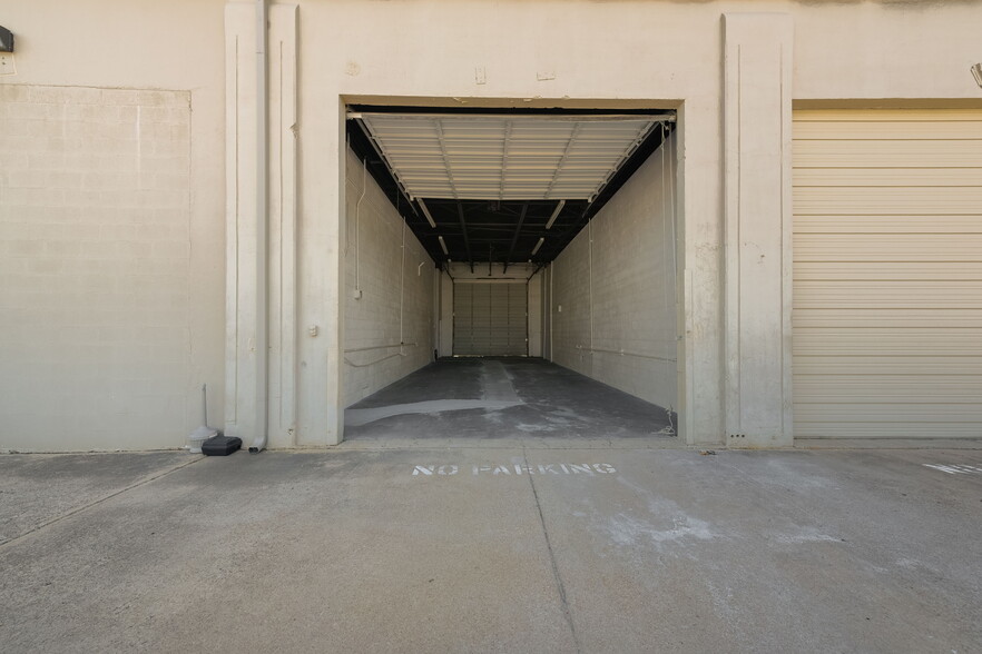 304 E Vickery Blvd, Fort Worth, TX for lease - Building Photo - Image 3 of 14