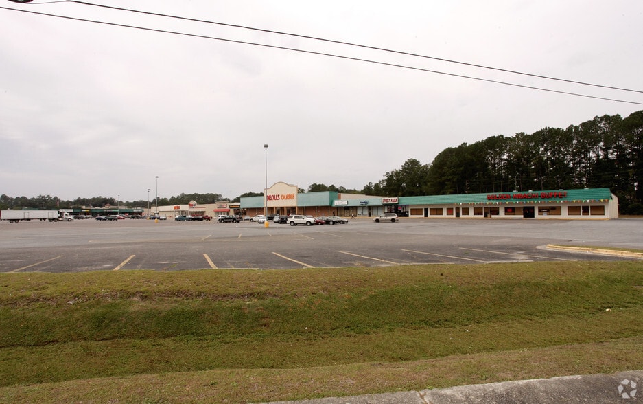 501 E Oglethorpe Hwy, Hinesville, GA for lease - Primary Photo - Image 1 of 9