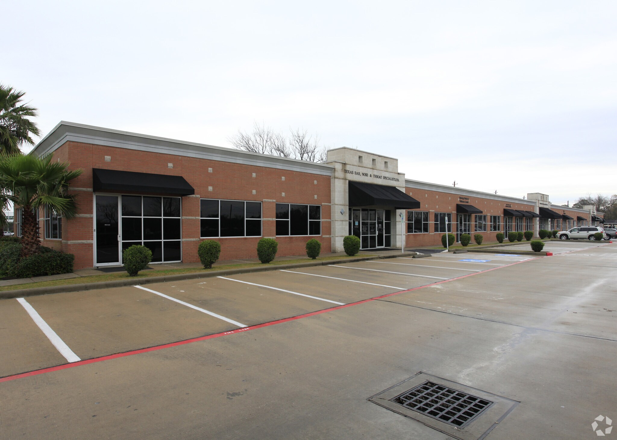 561 Medical Center Blvd, Webster, TX for sale Primary Photo- Image 1 of 1