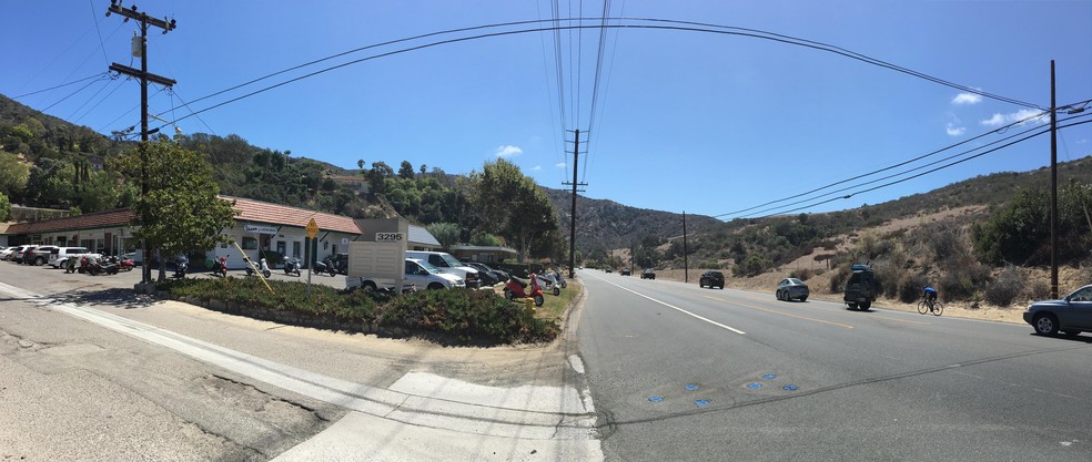 3295 Laguna Canyon Rd, Laguna Beach, CA for lease - Building Photo - Image 3 of 19
