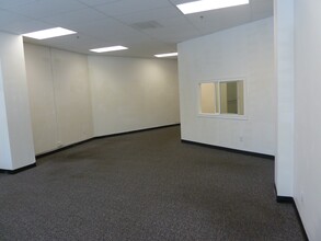 3850 San Pablo Ave, Emeryville, CA for lease Interior Photo- Image 1 of 4