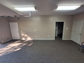 700 Mobjack Pl, Newport News, VA for lease Interior Photo- Image 1 of 4