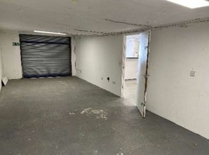 1-10 Tanyard Rd, Huddersfield for lease Interior Photo- Image 1 of 4