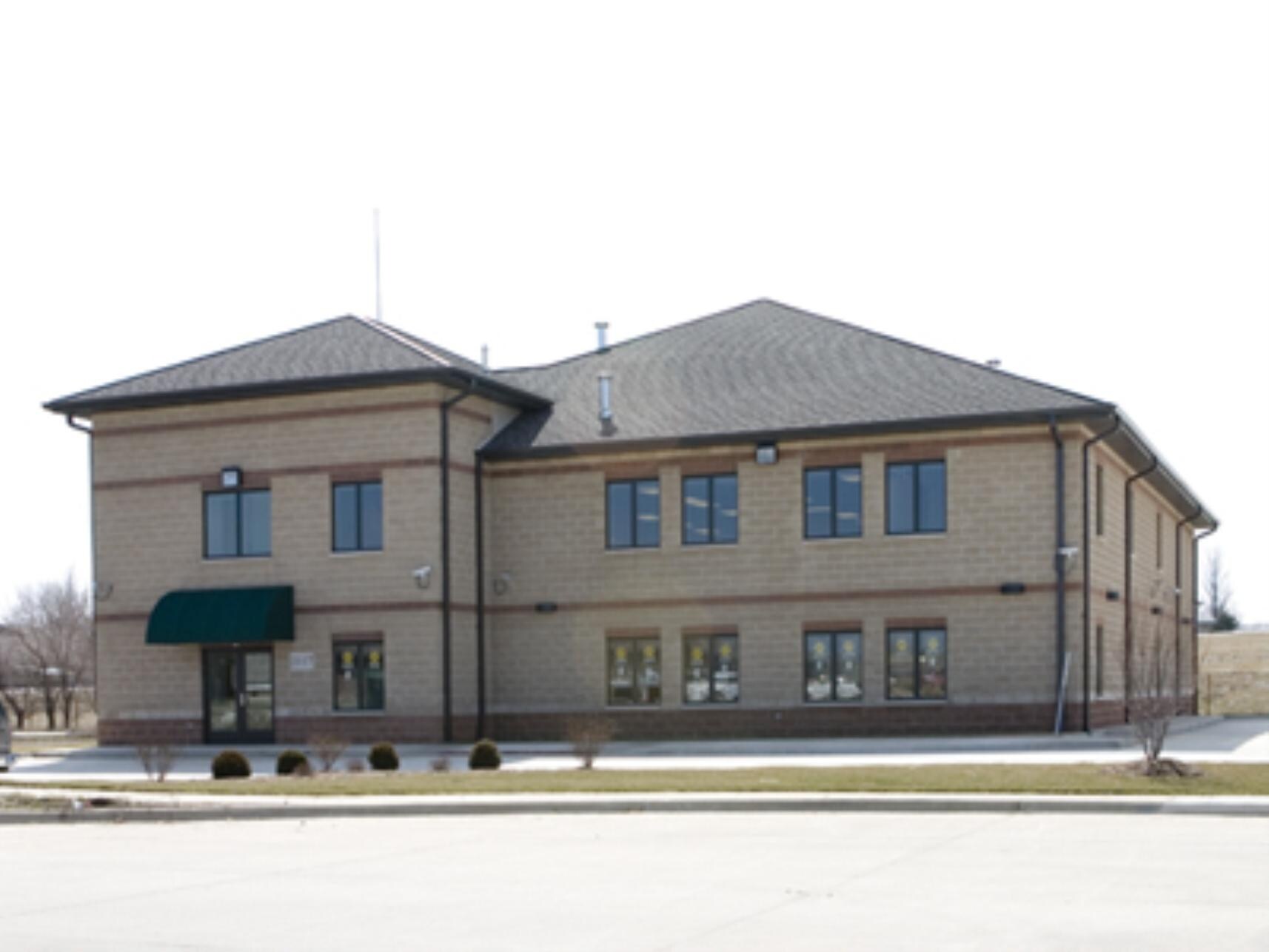 2117 W Park Ct, Champaign, IL for sale Primary Photo- Image 1 of 1