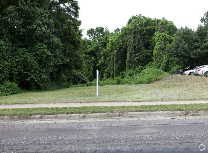 2014 Poole Rd, Raleigh, NC 27610