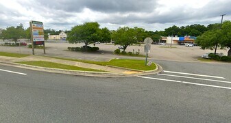 Outparcel Cross Creek Shopping Center - Land