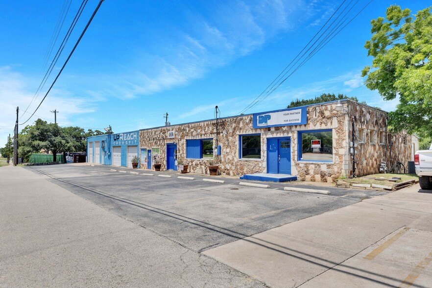 13043 Pond Springs Rd, Austin, TX for sale - Building Photo - Image 1 of 1