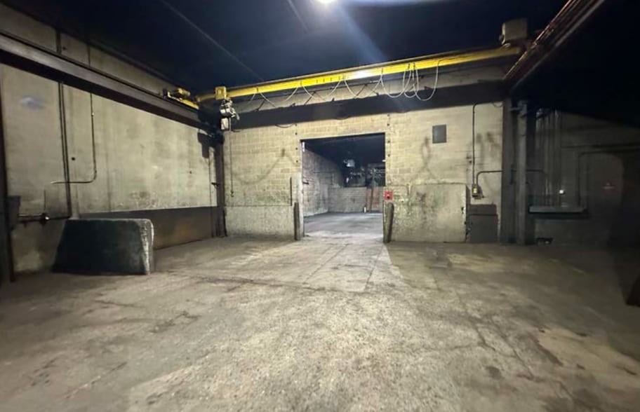 901 N Main St, Miamisburg, OH for sale - Interior Photo - Image 2 of 5