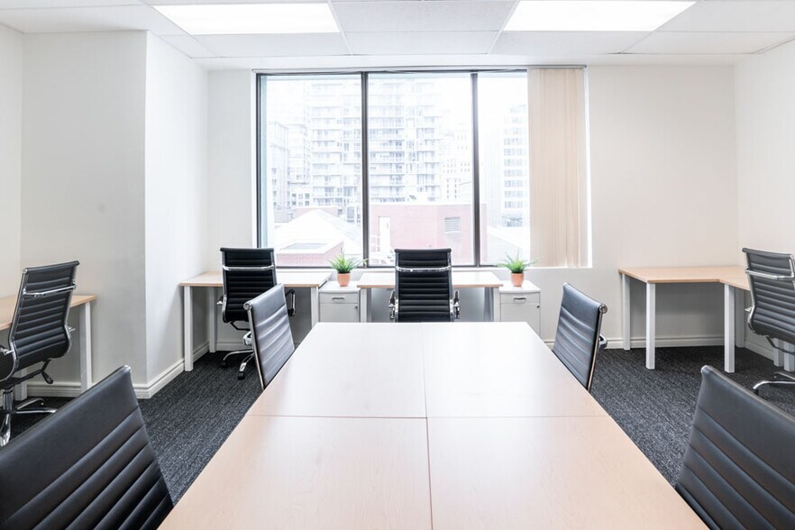 212 King St W, Toronto, ON for lease - Interior Photo - Image 2 of 10