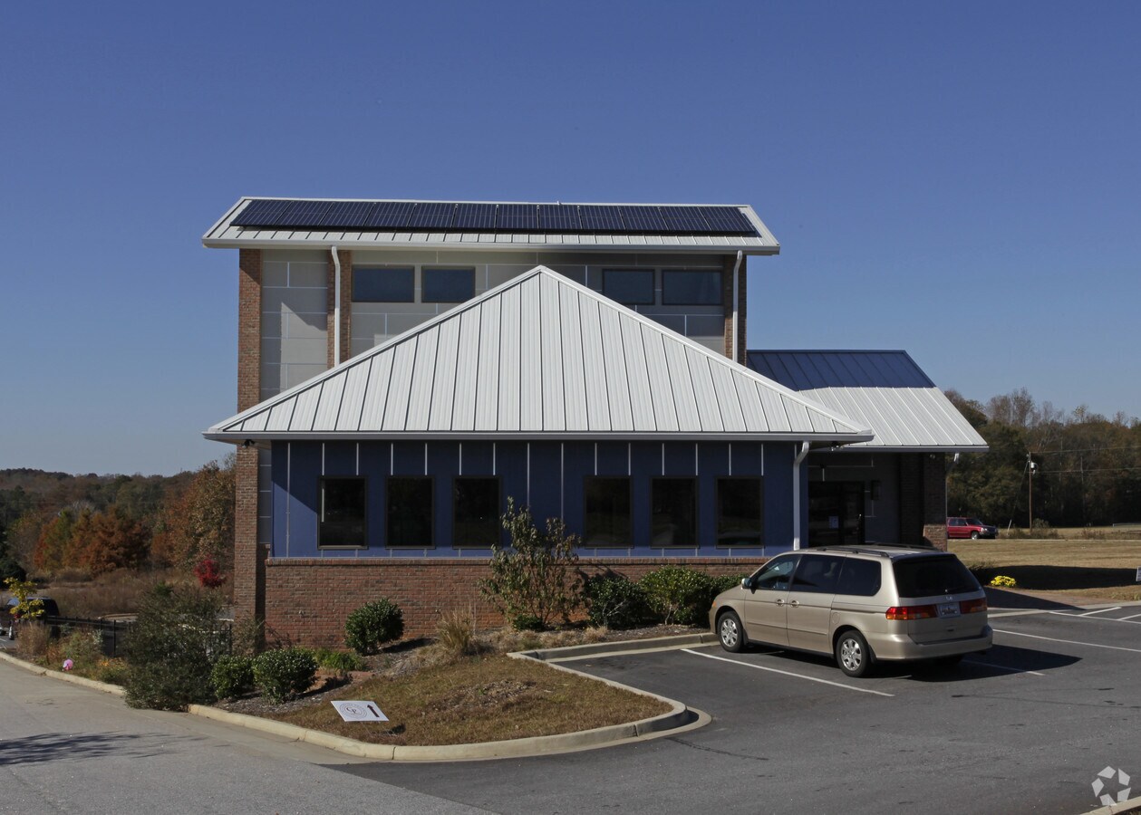 1271 S Suber Rd, Greer, SC 29650 Office for Lease