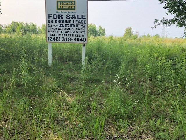 3101 E West Maple Rd, Walled Lake, MI for sale Building Photo- Image 1 of 1