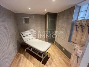 Office/Medical in Vernou-la-Celle-sur-Seine for lease Interior Photo- Image 2 of 7