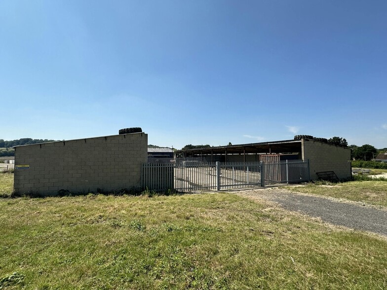 Honey Ln, Liss for lease - Building Photo - Image 3 of 5