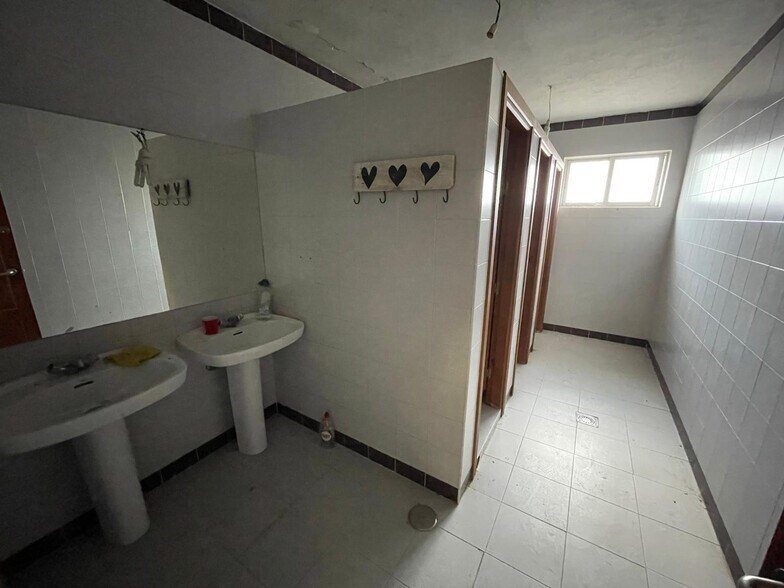 Industrial in Cáceres, Cáceres for sale - Building Photo - Image 3 of 5