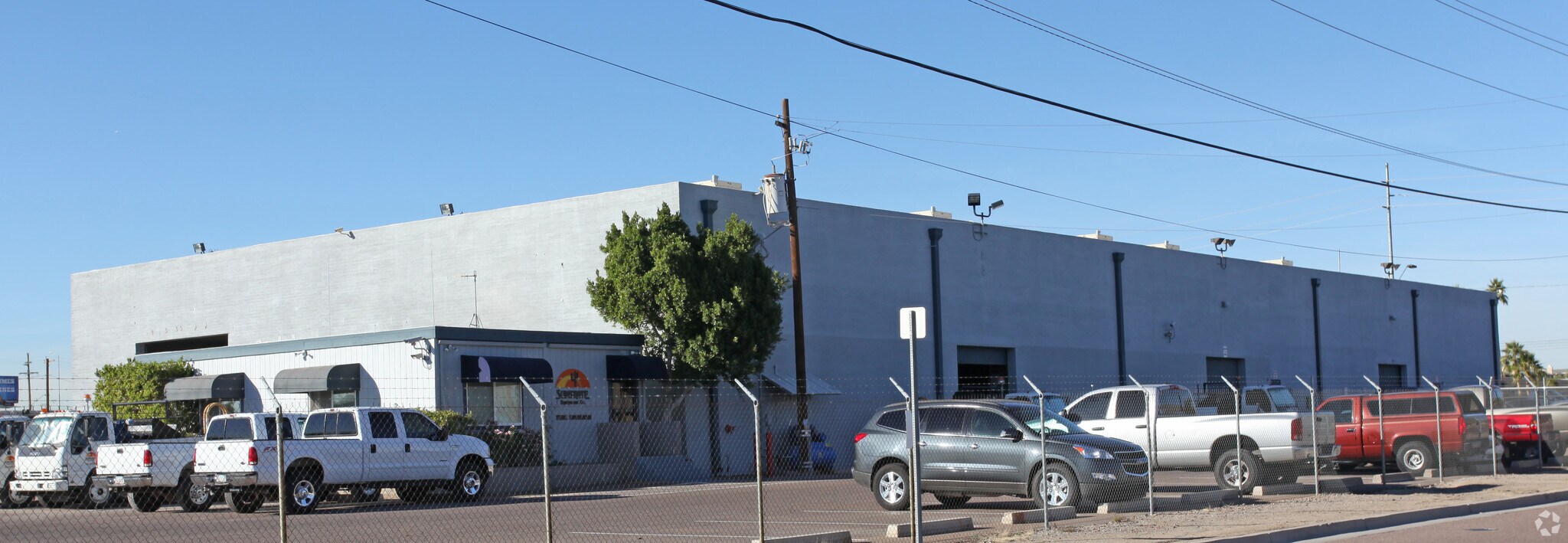 5401 E Washington St, Phoenix, AZ for lease Primary Photo- Image 1 of 4