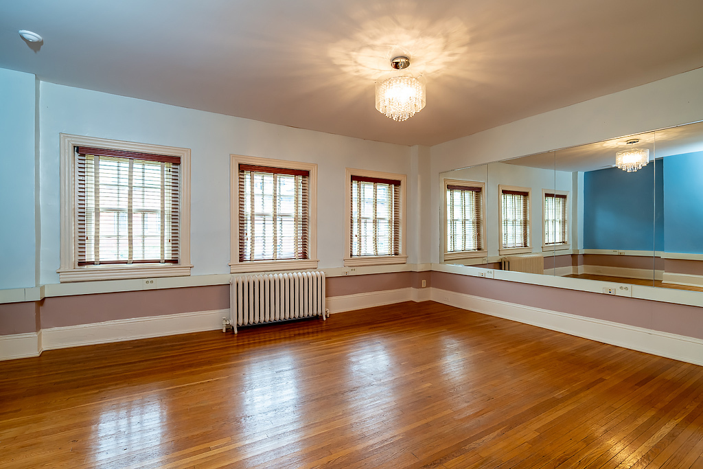 1715 N St NW, Washington, DC for lease Interior Photo- Image 1 of 7