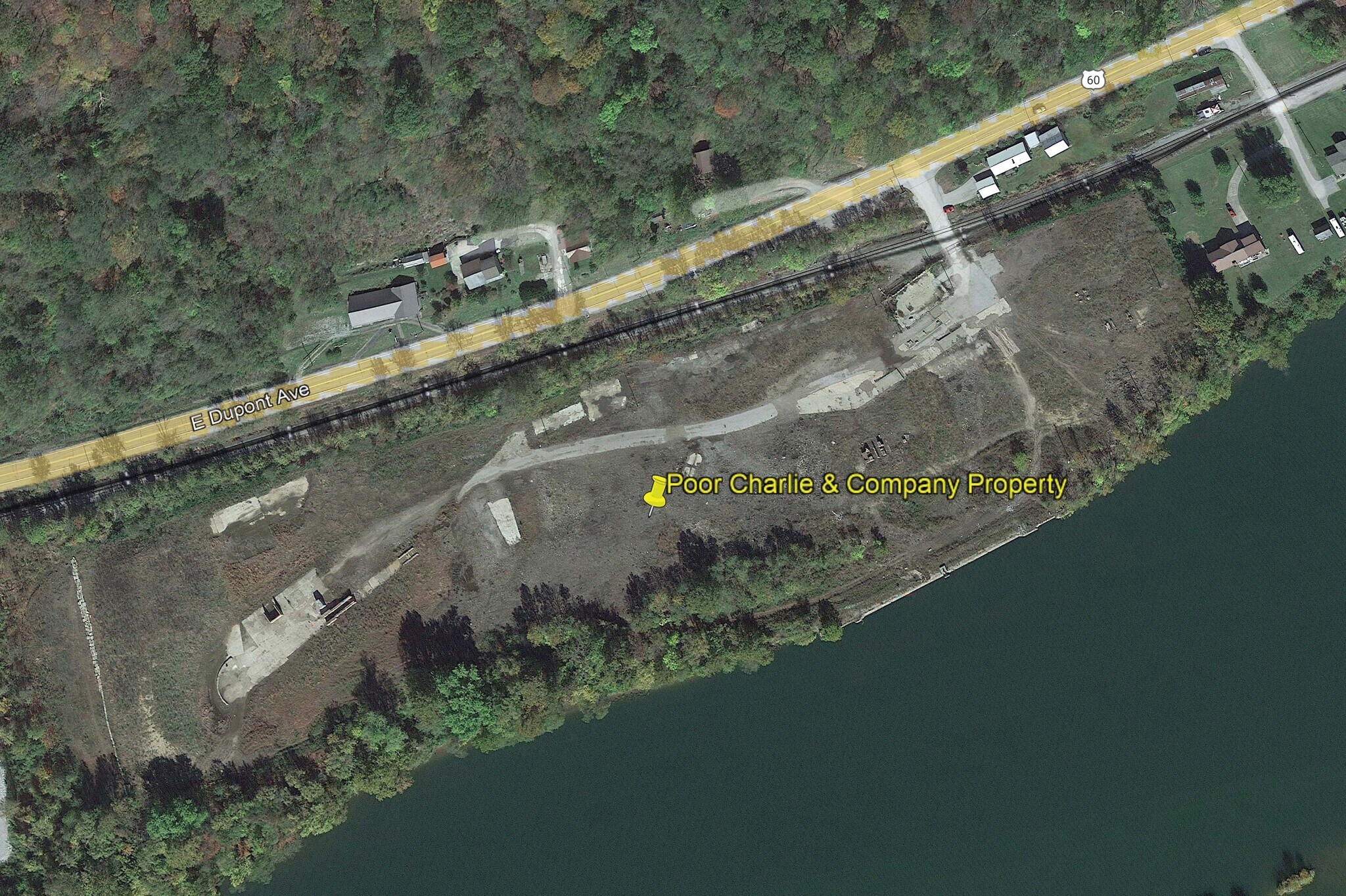 7090 East Dupont, Glasgow, WV 25086