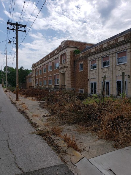 101 Richmond St Excelsior Springs Mo Loopnet Com