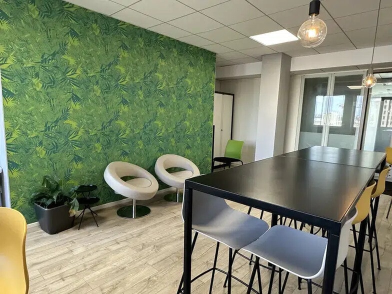 20 Boulevard Eugène Deruelle, Lyon for lease - Interior Photo - Image 2 of 5