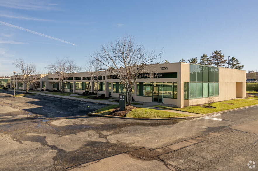 1255 Kemper Meadow Dr, Cincinnati, OH for sale - Primary Photo - Image 1 of 4