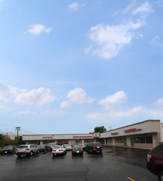 121 Springfield Ave, Joliet, IL for lease - Primary Photo - Image 1 of 22