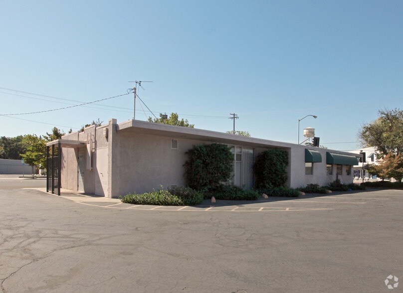 400 Burney St, Modesto, CA for sale - Primary Photo - Image 1 of 12
