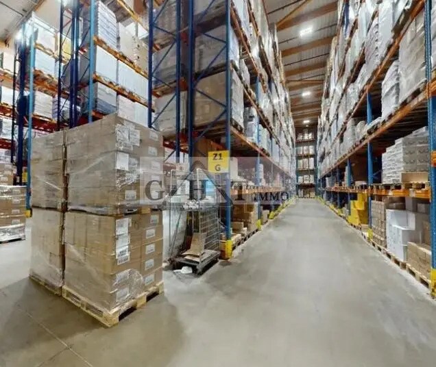 Industrial in Villiers-sur-Marne for sale Interior Photo- Image 1 of 4