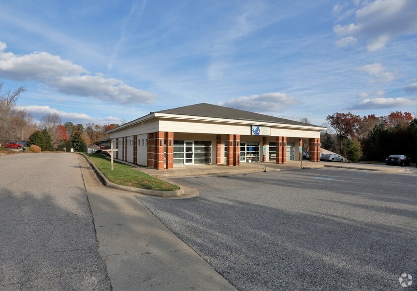 13815 Fribble Way, Midlothian, VA for sale - Building Photo - Image 1 of 1