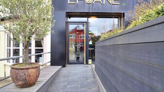 29 Station Rd, Longfield KEN - Commercial Kitchen