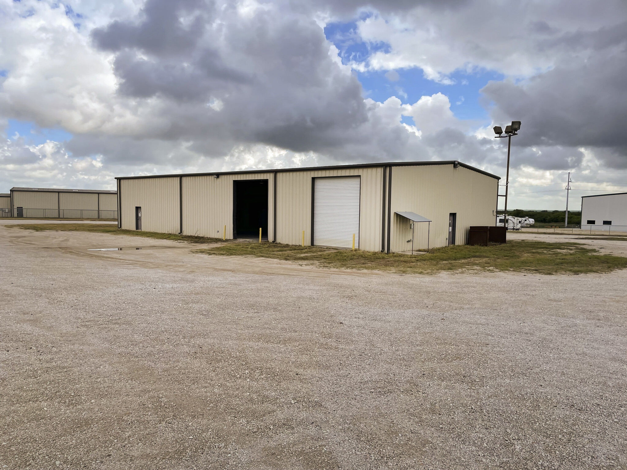 102088 Ih 37, Pleasanton, TX for sale Building Photo- Image 1 of 1