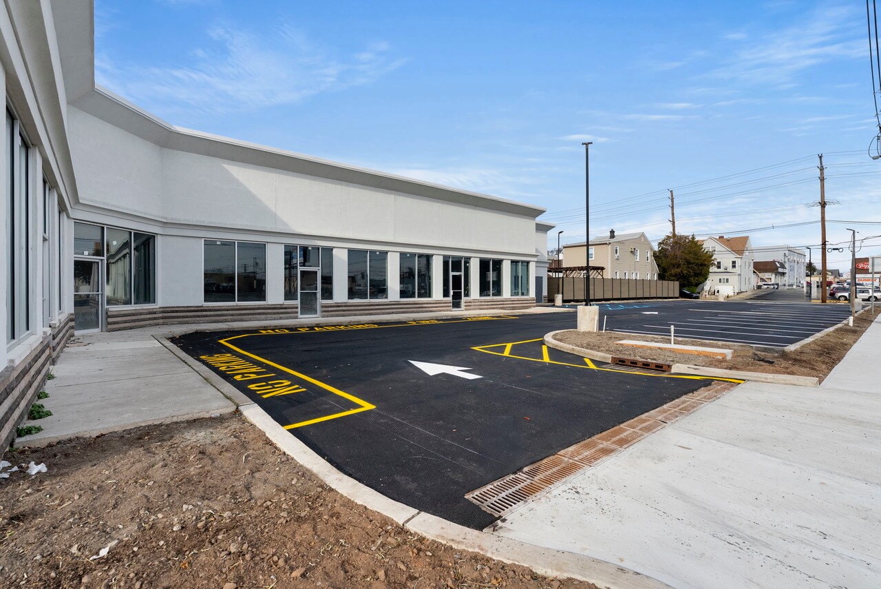 328 State Rt 17, Carlstadt, NJ for lease Building Photo- Image 1 of 14