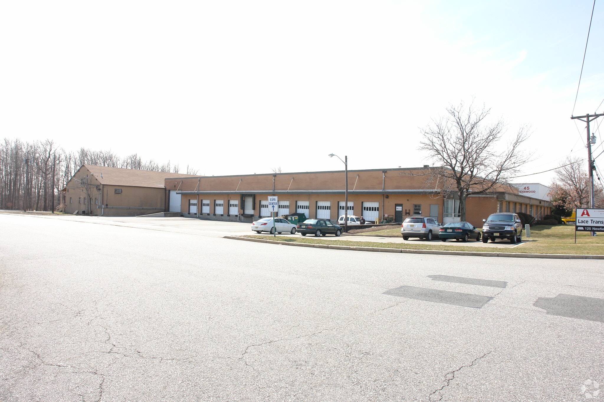 125 Newfield Ave, Edison, NJ for sale Primary Photo- Image 1 of 1