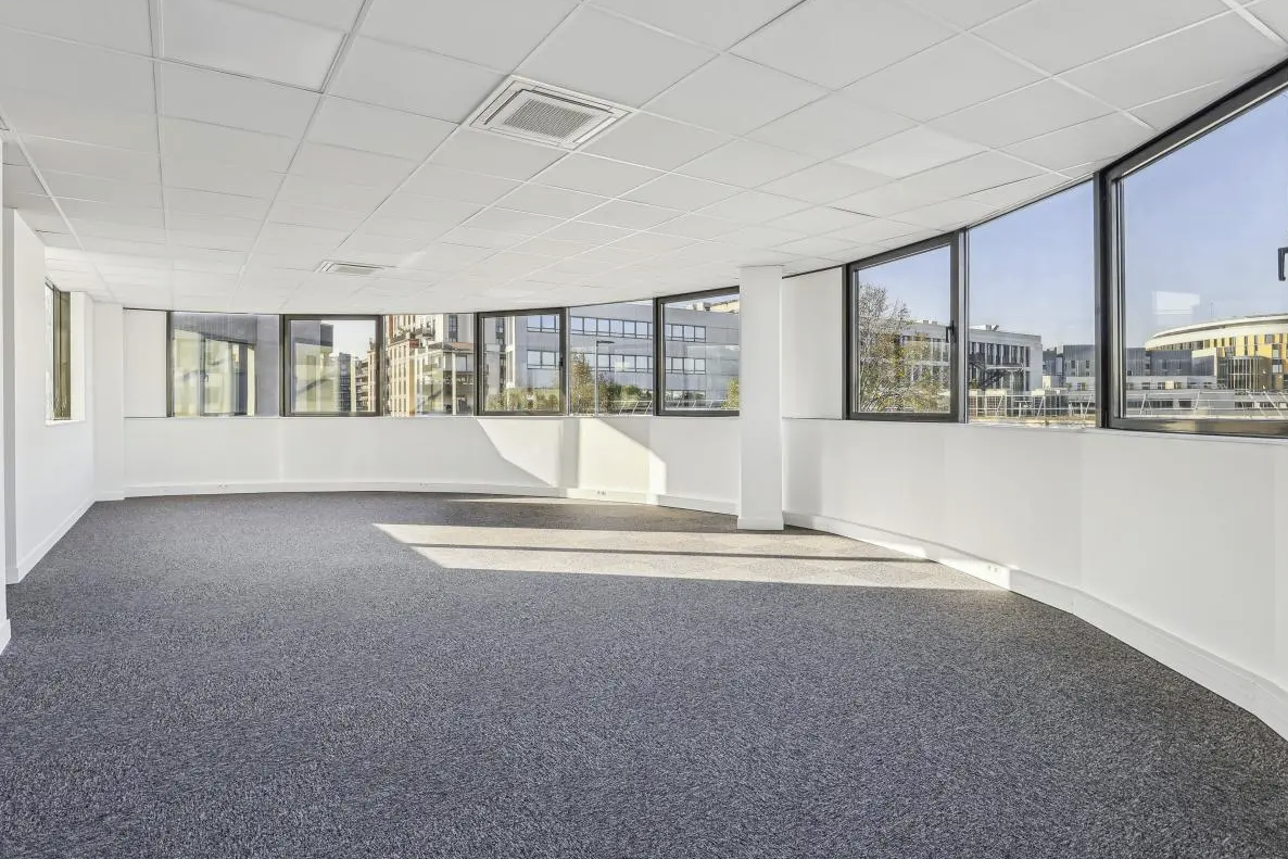 6 Rue Olof Palme, Clichy for lease Building Photo- Image 1 of 4