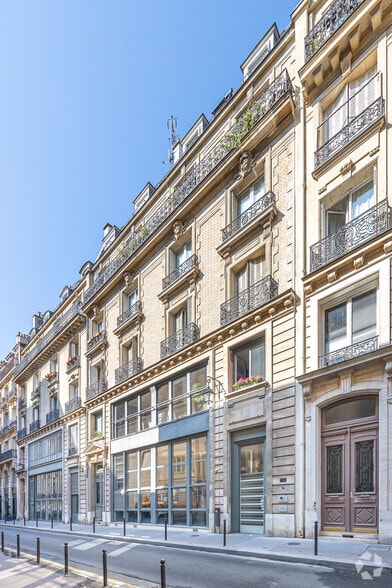 5 Rue Ambroise Thomas, Paris for lease - Primary Photo - Image 1 of 2