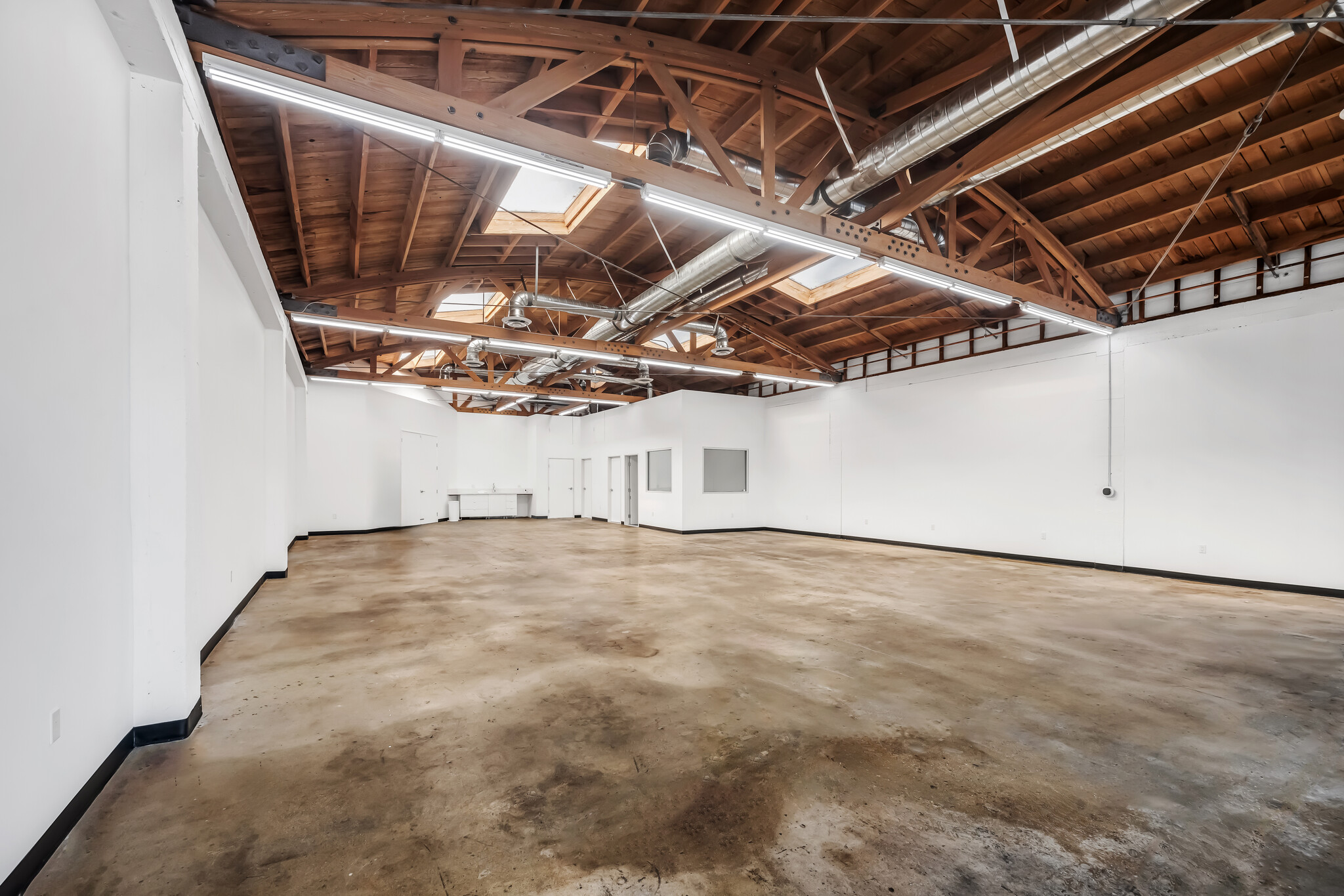 1939 S Santa Fe Ave, Los Angeles, CA for lease Interior Photo- Image 1 of 7