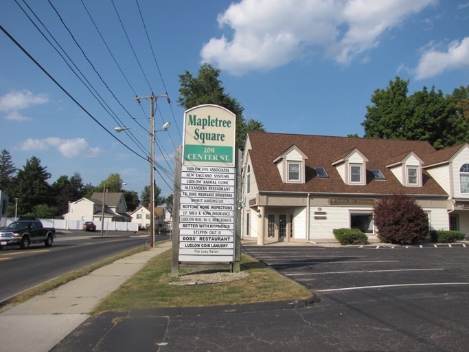 200 Center St, Ludlow, MA for sale - Primary Photo - Image 1 of 1