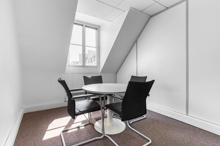 57 Rue D'Amsterdam, Paris for lease - Building Photo - Image 2 of 21