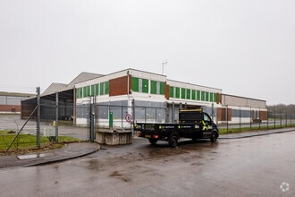 Unit 1 London By Colney, St Albans for lease Building Photo- Image 1 of 3