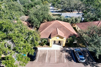 6989 E Fowler Ave, Temple Terrace, FL for lease Interior Photo- Image 2 of 15